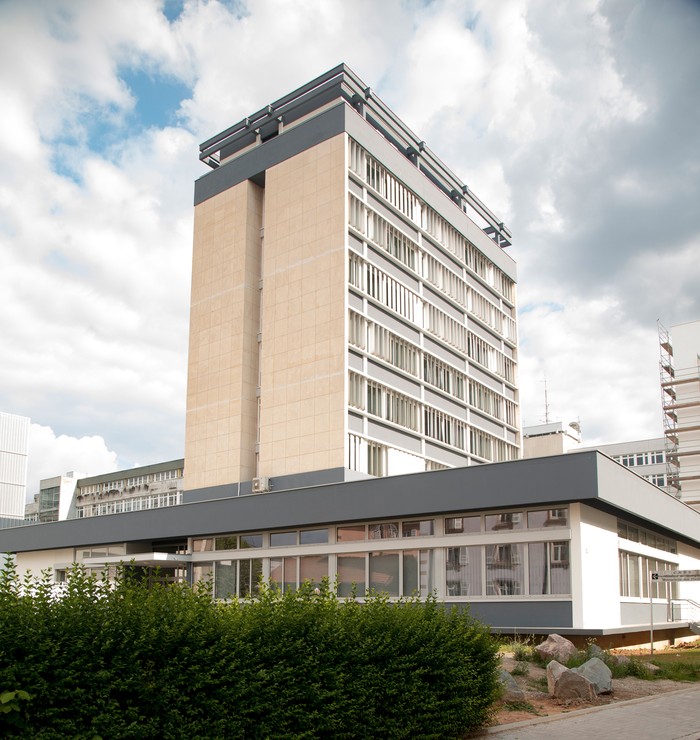 Tour IRMA vue de la rue du Général Zimmer